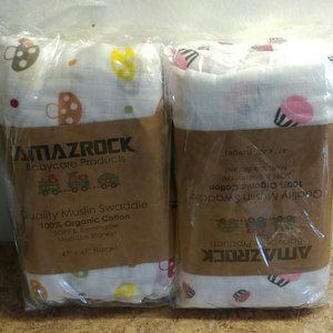 Set of 2 Swaddling Blankets - NEW